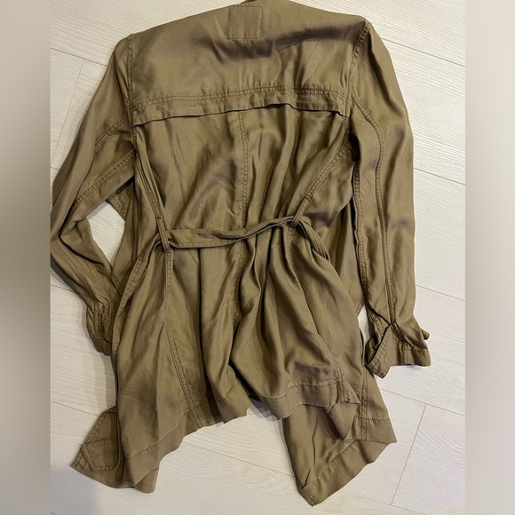 Light Abercrombie Trench Coat - Picture 2 of 4